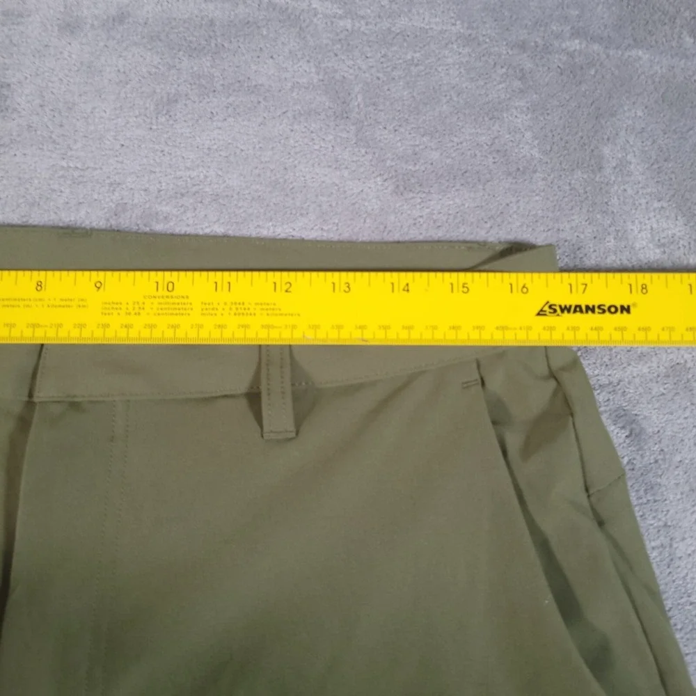 Fabletics Chino Golf Sport Casual Mens 32 x 34 Green Performance Only Chino